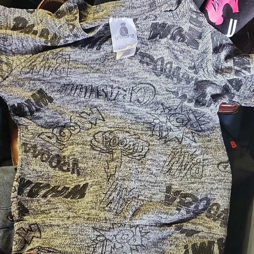 COPY - Gray Graphic Print T-Shirt